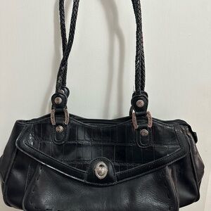 Chic Black Croc-Embossed Leather Shoulder Bag
